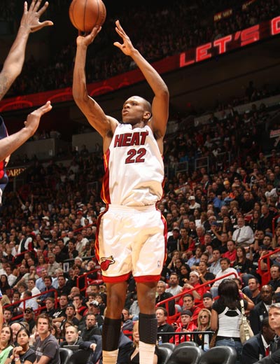 手措手不及 手措手不及