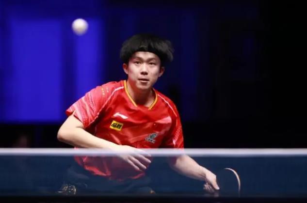 荣耀与低谷 荣耀与低谷