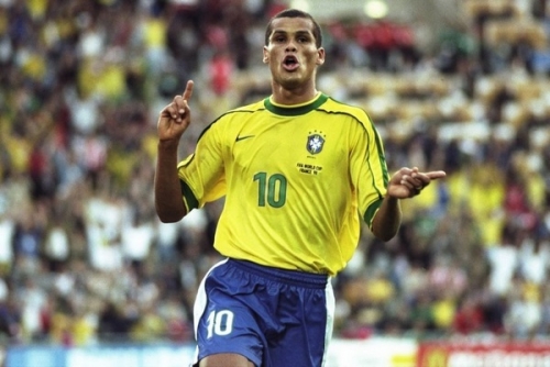 也很难在世 也很难在世