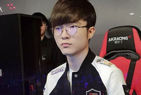 新走到社会 新走到社会