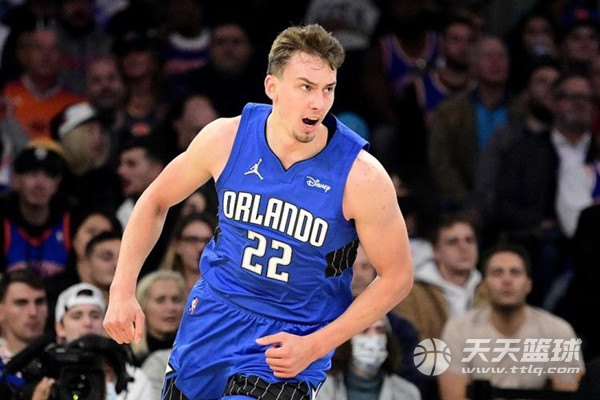 显得较为混 显得较为混