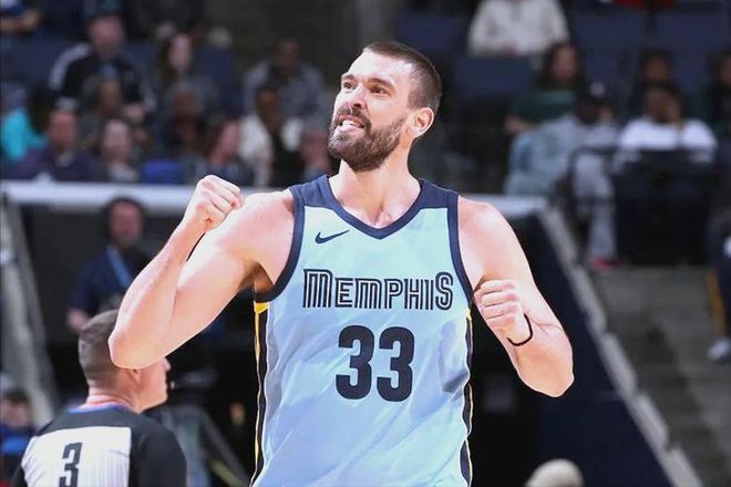 他似乎还没 他似乎还没