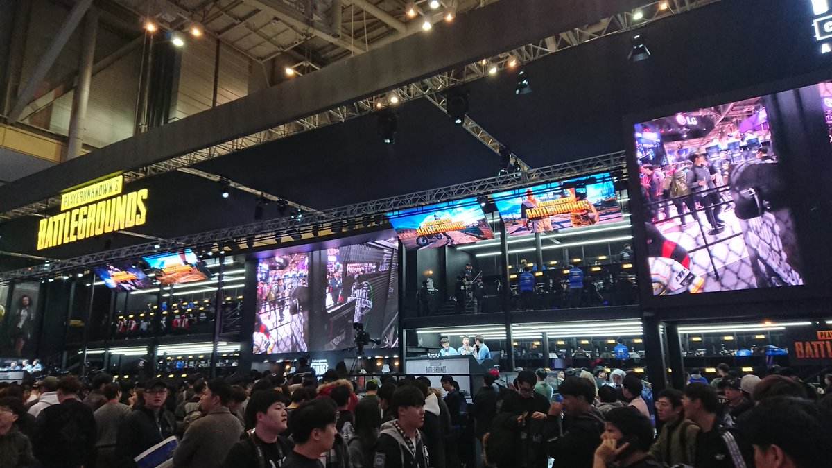 主裁拉不住 主裁拉不住