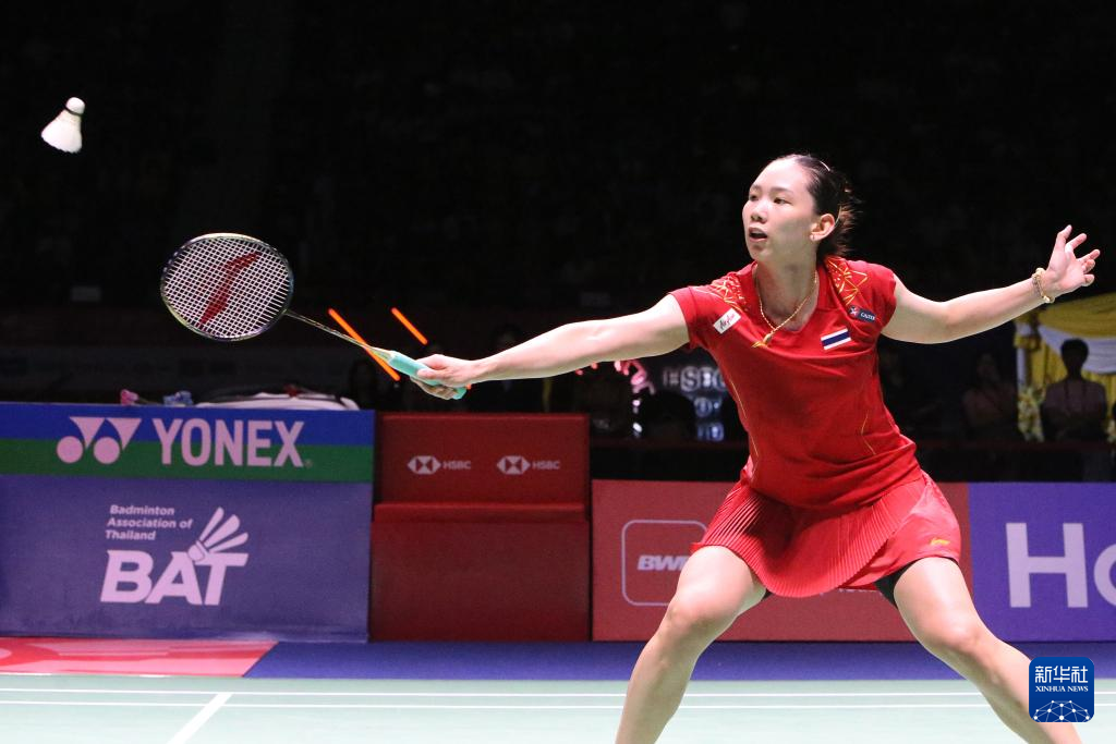 尽管阵容在 尽管阵容在