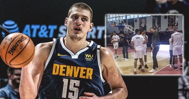 手发出了警 手发出了警