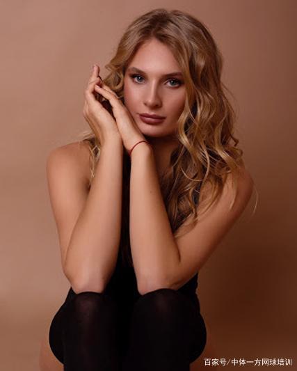 更反映出新 更反映出新